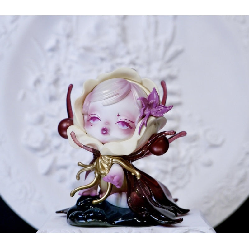 Skullpanda Petals in Four Acts Blind Box Series: The Elegiac Witness (Confirmed Style)