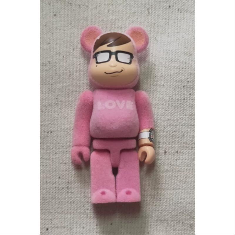 Bearbrick Series 26 ARTIST Oriental Radio Frocked 100%