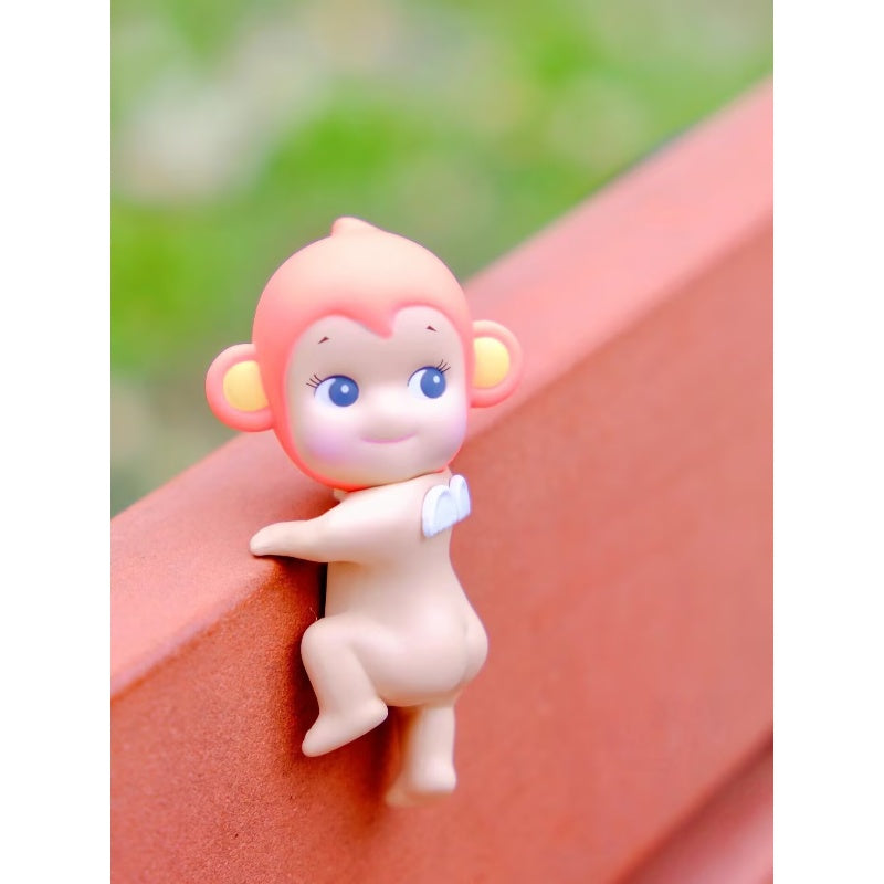 Sonny Angel HIPPERS Looking Back Series Monkey