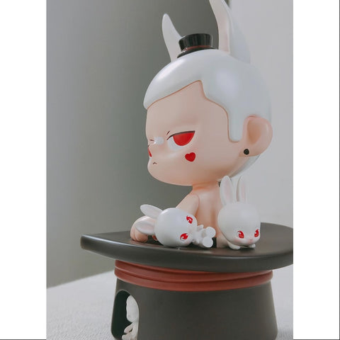 KUBO Top Hat Magician Figurine Art Toy 2023 Limited