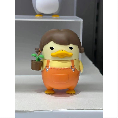 Duckoo Farm Series Gardener