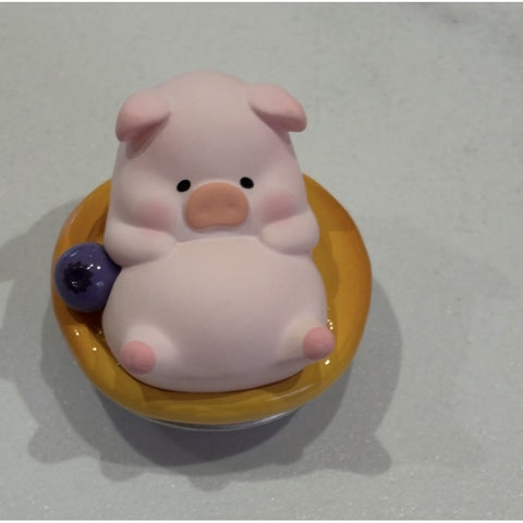 LuLu the Piggy Picnic Party Mini Bean Blind Bag Series: Blueberry Tart (Confirmed Style)