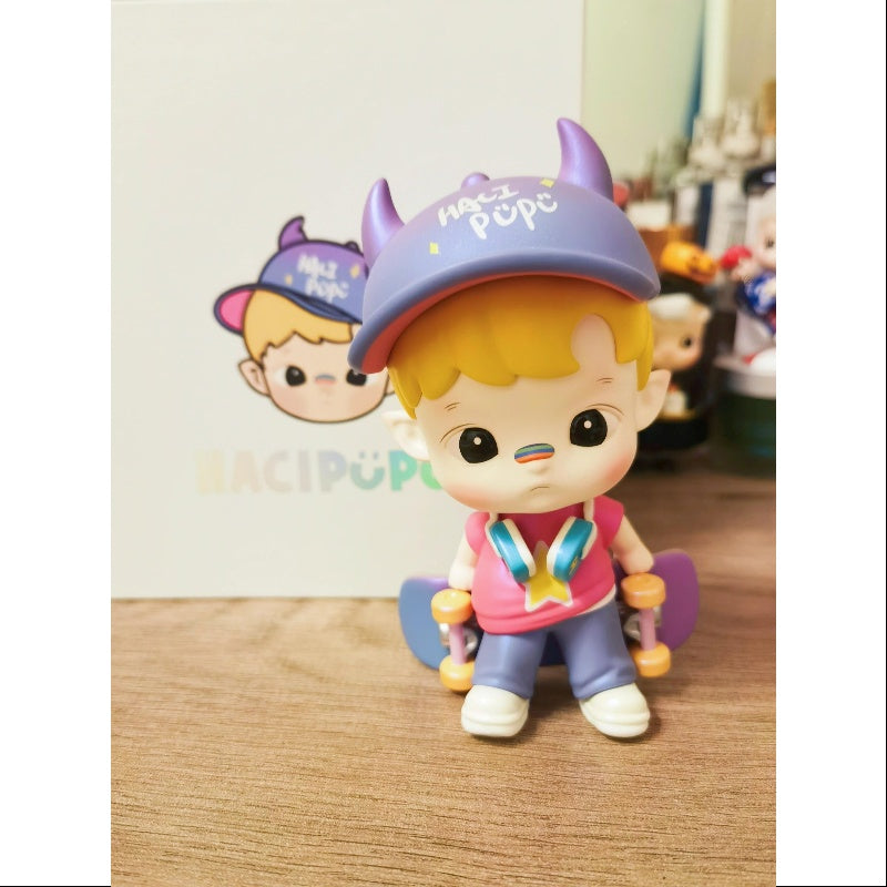 Hacipupu Skateboard Boy Figurine Art Toy 2024 Limited