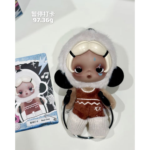 Skullpanda Off Mode Plush Pendant Bilnd Box Series: Rest Day (Confirmed Style)