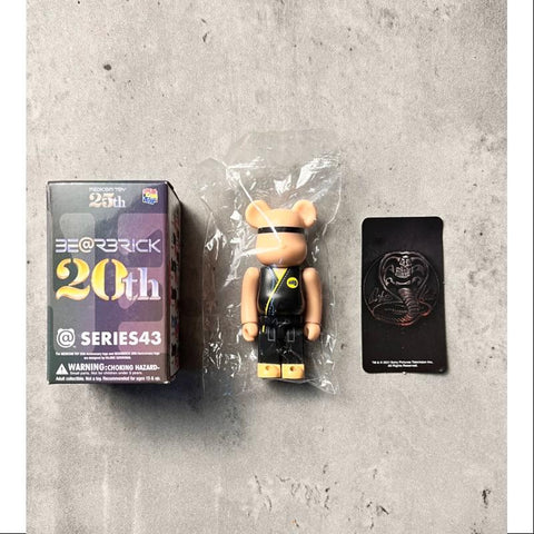 Bearbrick Series 43 ARTIST Cobra Kai 100%