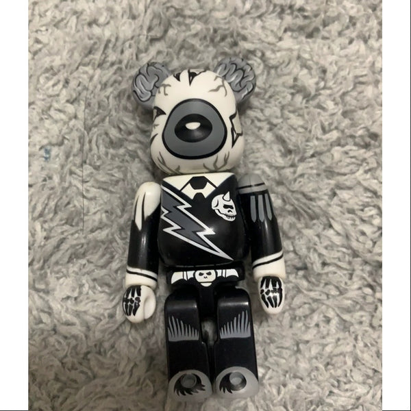ベアブリック　シリーズ23   ARTIST  ミシカ Amazon | BE@RBRICK ベアブリック シリーズ23 ARTIST
