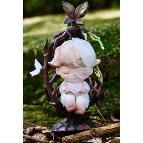 Dimoo Autumn DIMOO Fall Into a Dream Figurine Limited Edition – TOYSEZ