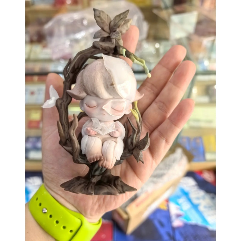 Dimoo Autumn DIMOO Fall Into a Dream Figurine Limited Edition – TOYSEZ