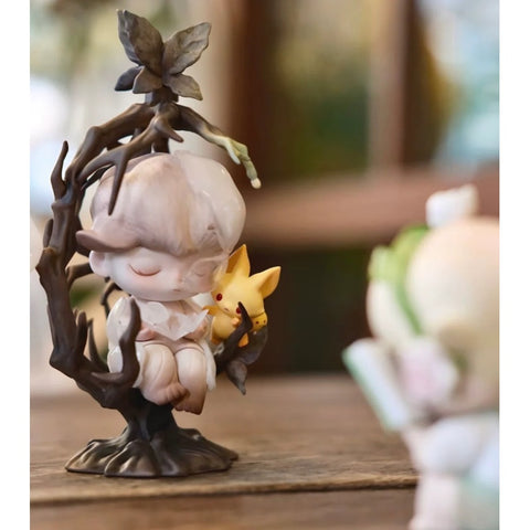 Dimoo Autumn DIMOO Fall Into a Dream Figurine Limited Edition – TOYSEZ