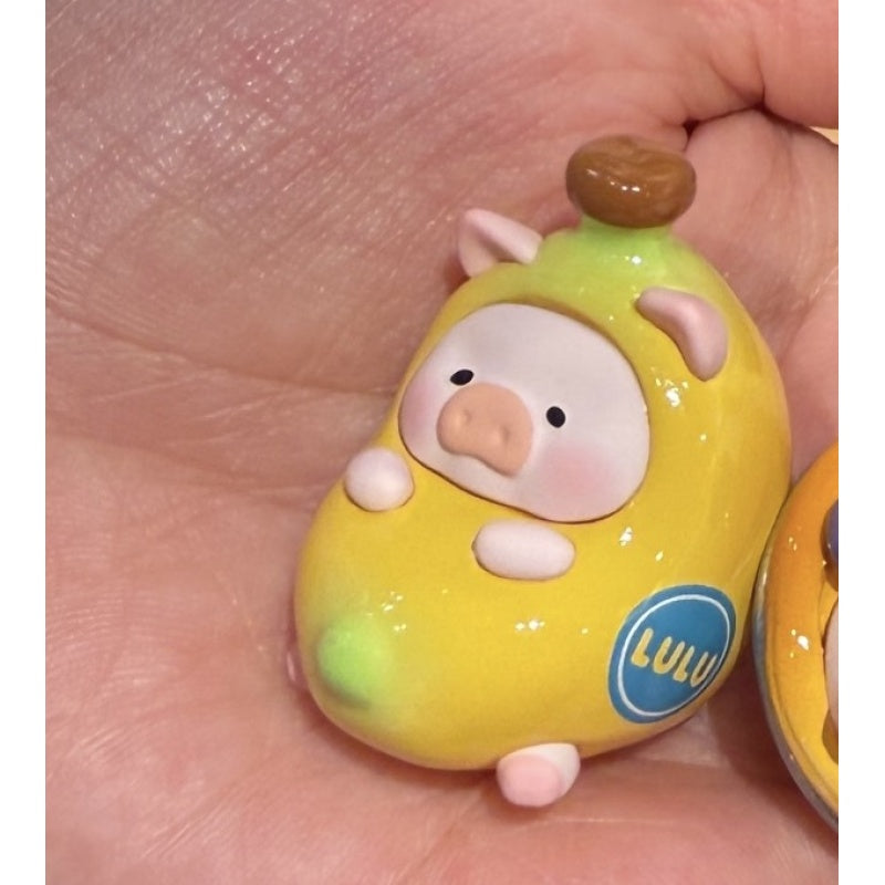 LuLu the Piggy Picnic Party Mini Bean Blind Bag Series: Ripe Banana (Confirmed Style)