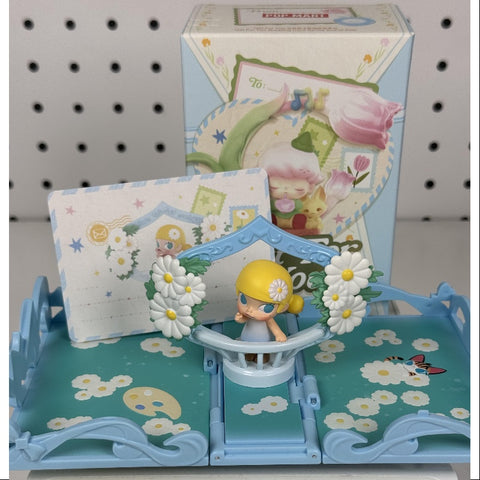MOLLY Pop Mart Gift For You Greeting Card Series MOLLY Daisy