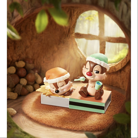 Disney Chip 'N' Dale Fun-loving Brothers Series Get up Early