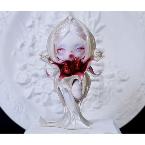 Skullpanda Petals in Four Acts Blind Box Series: The Crown in Ashes (Confirmed Style)