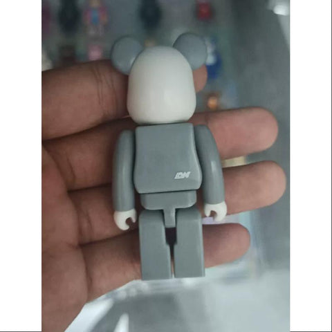 Bearbrick Series 33 SUPER Secret Loopwheeler 100%