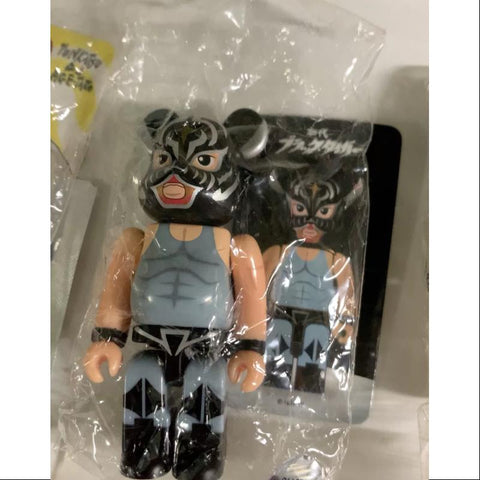 Bearbrick Series 34 Secret Black Tiger Mask 100%