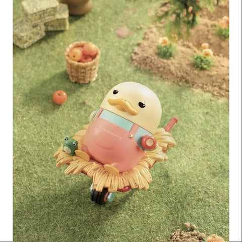 Duckoo Farm Series Secret Wheelbarrow (1/144)