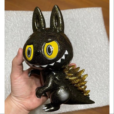 Labubu The Monsters Gojimomo Black Gold Flash LIMITED