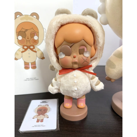 Crybaby Crybuddy 200% The Golden Tiger 2025 Limited Edition