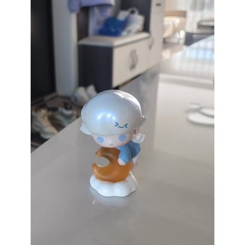 DIMOO Pop Bean Lighting The Night Sky Series: DIMOO (Confirmed Style) | TOYSEZ Data