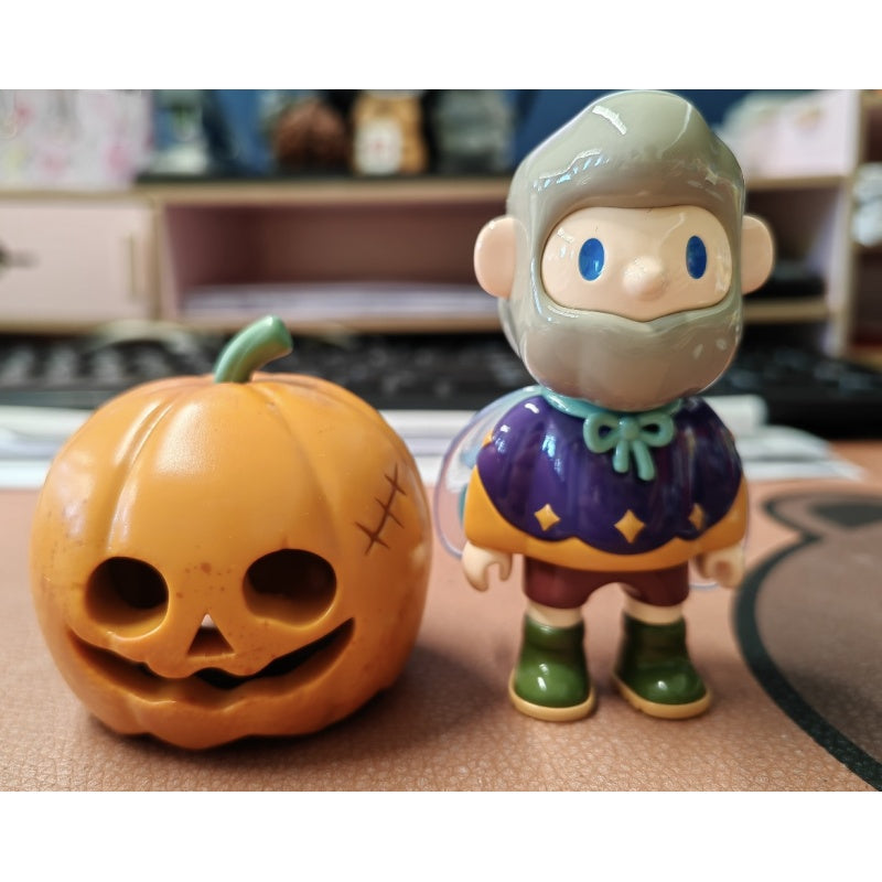 FARMER BOB On The Farm Blind Box Series: Halloween Pumpkin (Confirmed Style)