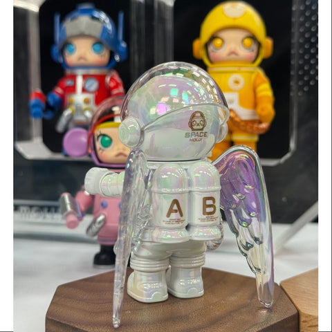 MEGA SPACE MOLLY 100% Series 4 Secret Angel (1/108)
