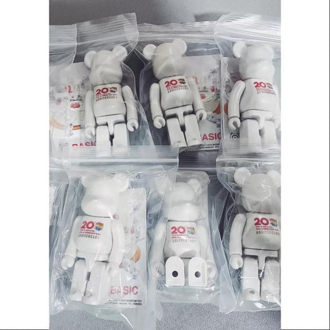 bearbrick 100% basic @ medicom toy bearbrick 100% basic @ medicom toy