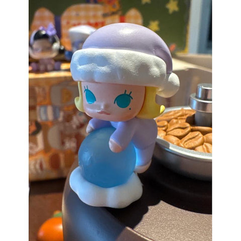 MOLLY Pop Bean Lighting The Night Sky Series: MOLLY (Confirmed Style) | TOYSEZ Data