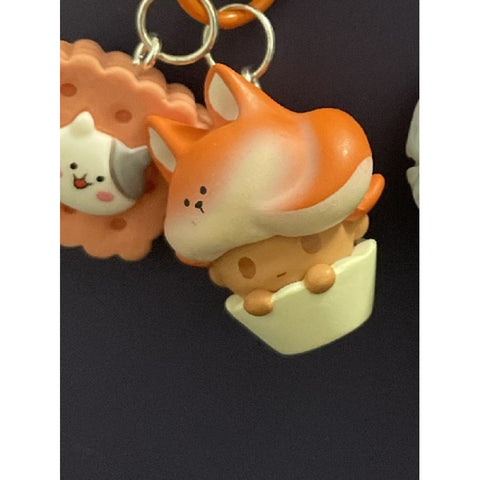 DIMOO Pop Bean Sweet Cup Series: Dimoo Fox (Confirmed Style) | TOYSEZ Data