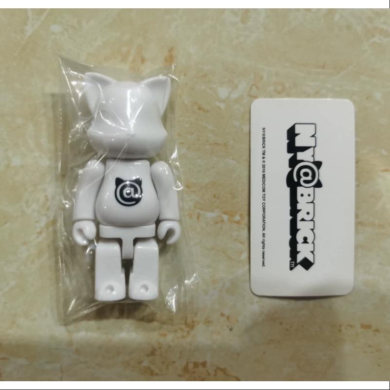 Bearbrick Series 32 SUPER Secret Ny@brick 100%