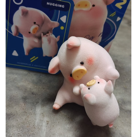 LuLu the Piggy Original Season 2 Blind Box Series: Hugging (Secret, 2/288)