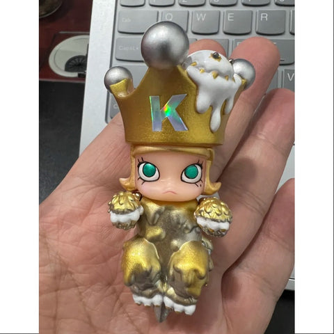 MOLLY x INSTINCTOY 100% Baby Erosion Molly Golden 2022 LIMITED