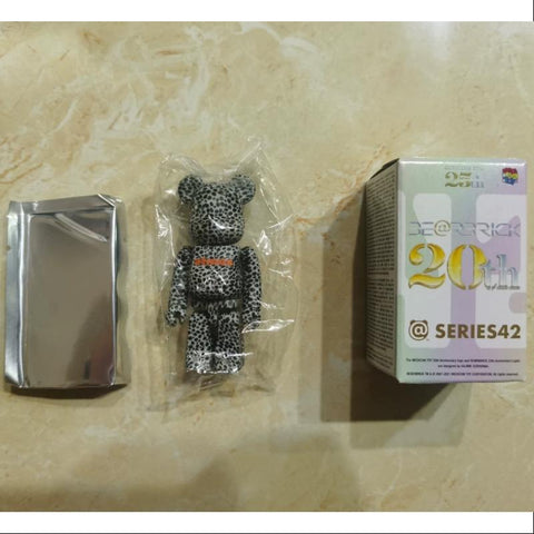 Bearbrick Series 42 SUPER Secret ATMOS 100%