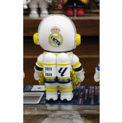 MEGA SPACE MOLLY 100% LALIGA Series Real Madrid 2023 LIMITED