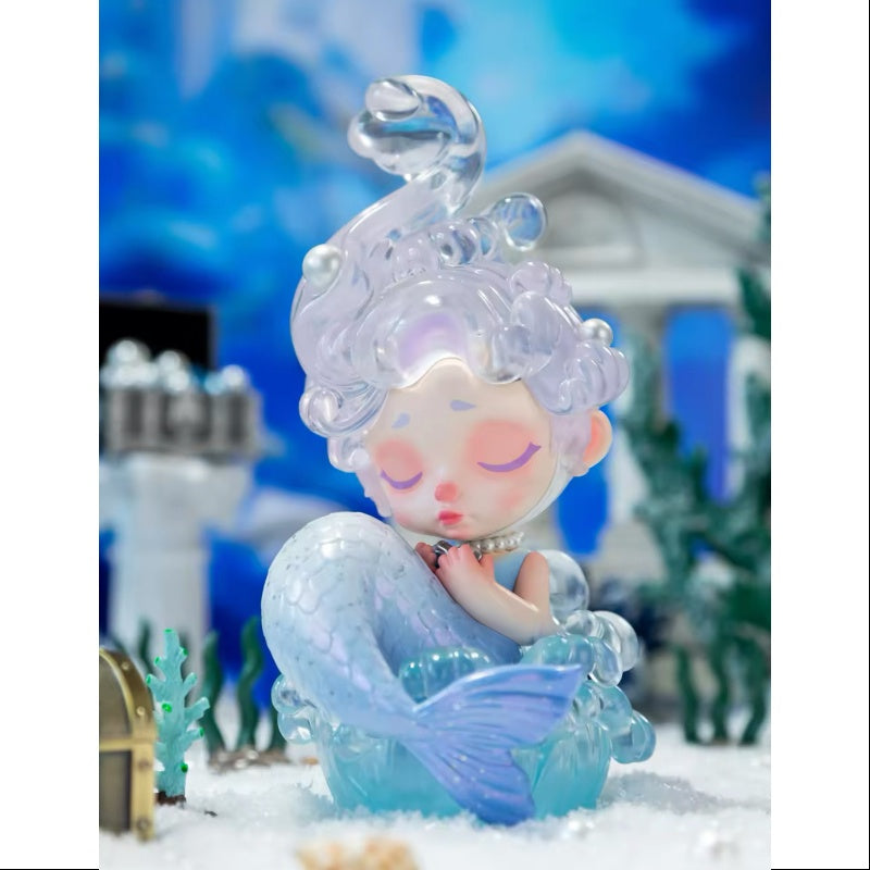 Laura Figure Laura Blue Embrace 200% Figurine ToyCity 2024 Limited – TOYSEZ
