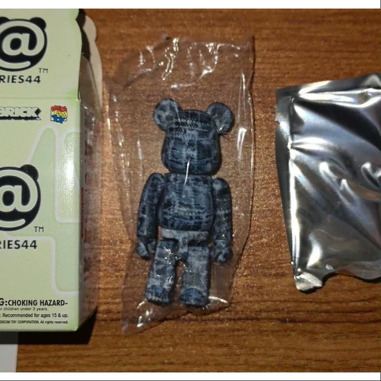 Bearbrick Series 44 – TOYSEZ