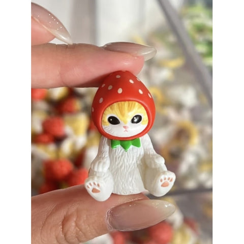 Mofusand Don't Want To Be a Cat Mini Blind Bag Season 2 Series: Strawberry (Confirmed Style)