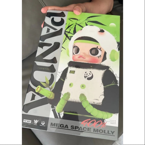 MEGA SPACE MOLLY 400% Panda 2024 LIMITED