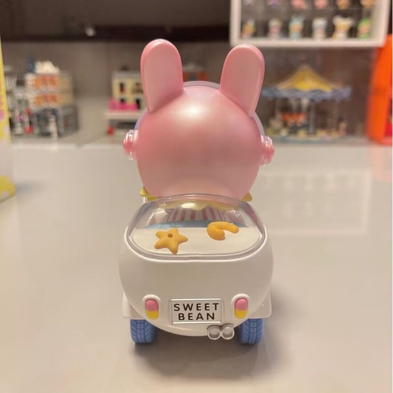 Sweet Bean Bottle Car 200% Figurine – TOYSEZ