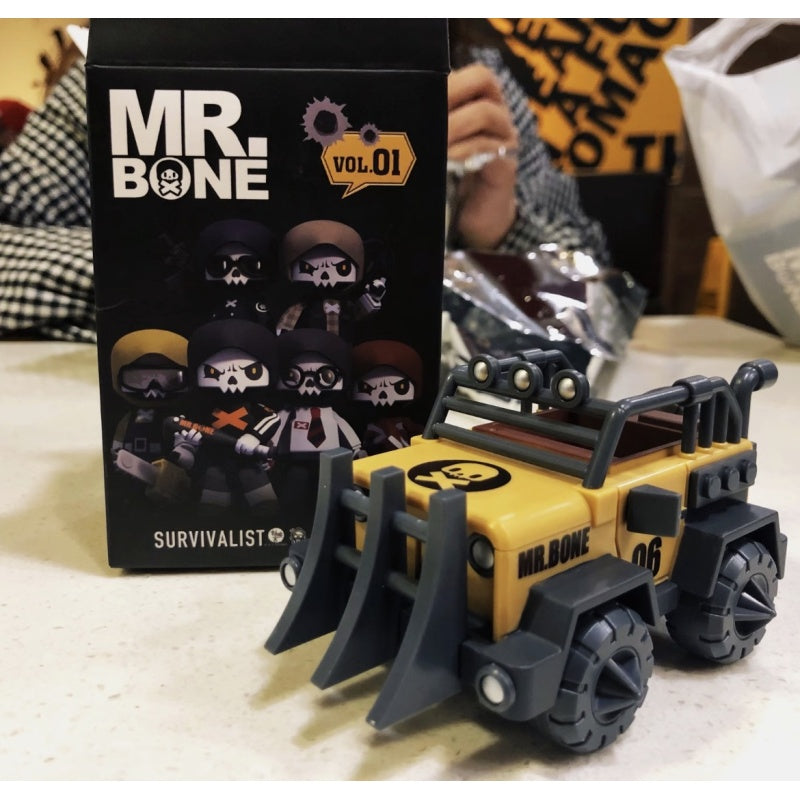 MR.BONE Survivalist Blind Box Series: Predator (Secret, 1/72)
