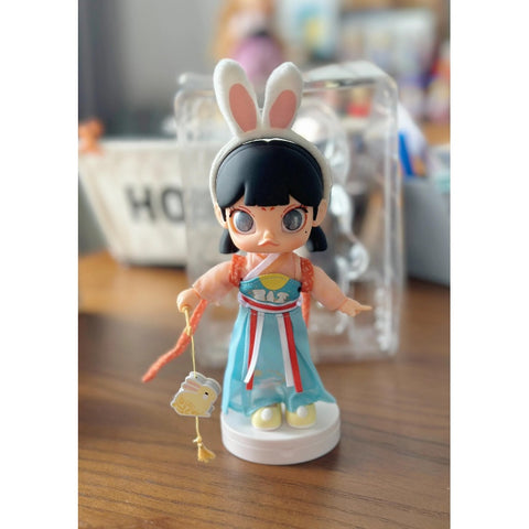 MOLLY Lantern Show Action Figure