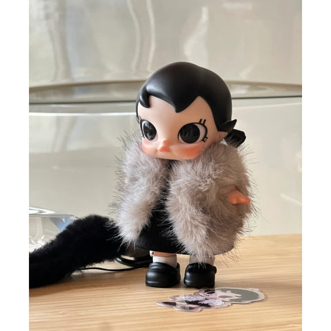 MOLLY Winter Fit Check Vinyl Plush Pendant Series Secret I'm The Cool Kid (1/72)