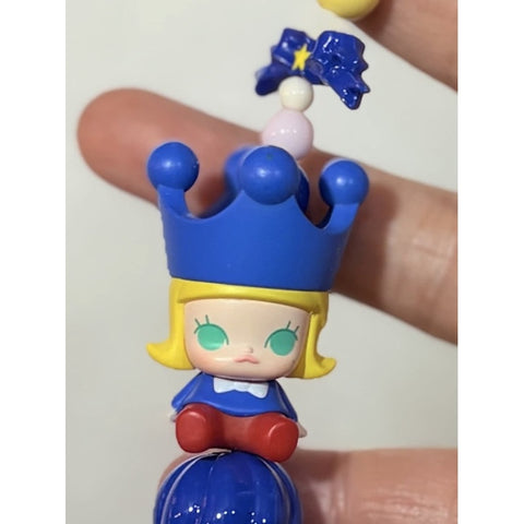 MOLLY Pop Bean Classic Sitting Series: MOLLY Blue Balloon (Confirmed Style) | TOYSEZ Data