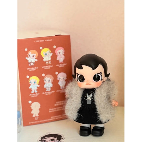 MOLLY Winter Fit Check Vinyl Plush Pendant Series Secret I'm The Cool Kid (1/72)