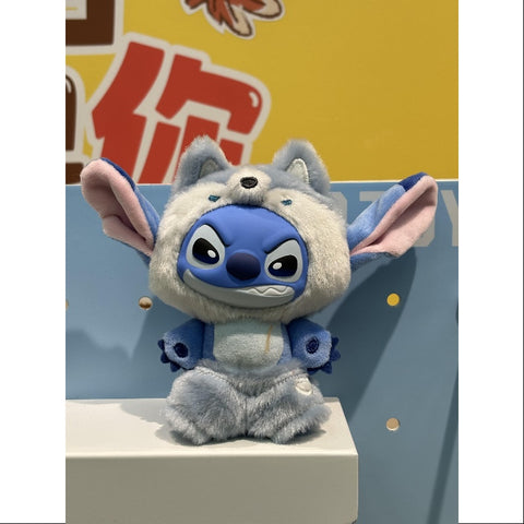 Disney Stitch Wild Animal Vinyl Pendant Series Gray Wolf