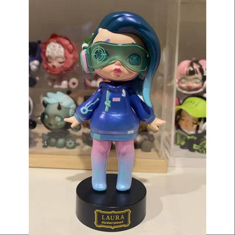 Laura Cyberpunk Space Capsule Series 1 Hacker Invasion
