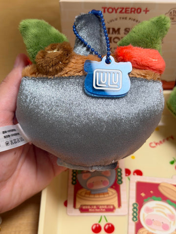 LuLu the Piggy Dim Sum House Food Hunter Plush Keychain Blind Box Series: Mini Hot Pot (Secret, 1/96)