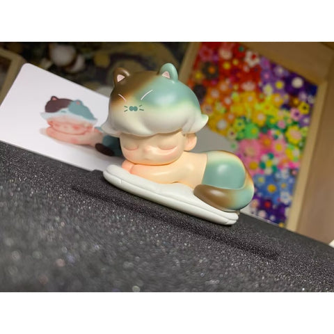 DIMOO Lay Down Cat Set Limited Figure