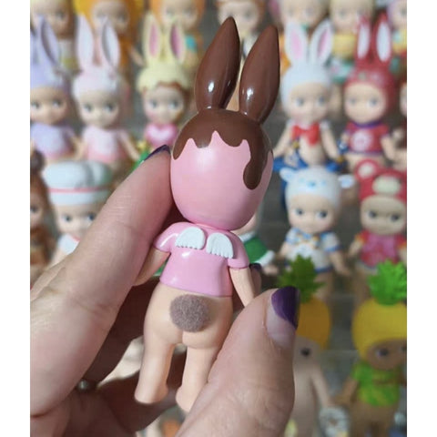 Sonny Angel Easter 2014 Blind Box Series: Rabbit Strawberry Chocolate (Confirmed Style)