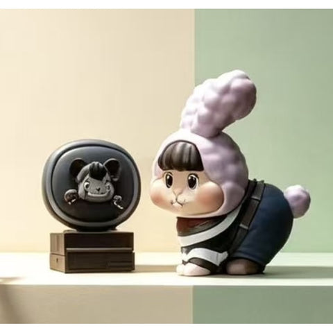 Little Buns The Conjuring Universe Blind Box Series: Daniela (Secret, 1/96)