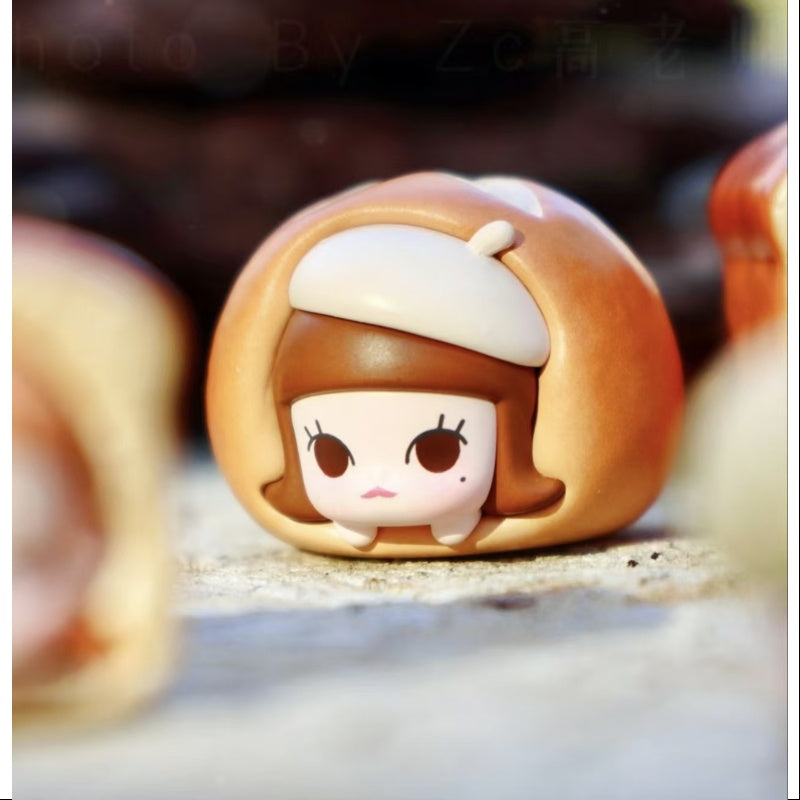 Molly Pop Bean Baked Bread Series Pretzel Bun